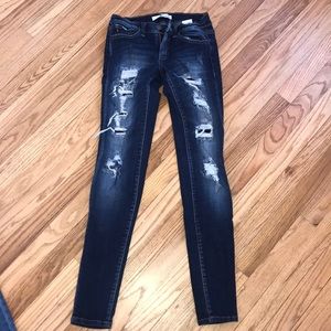 KanCan size 25 skinny jeans